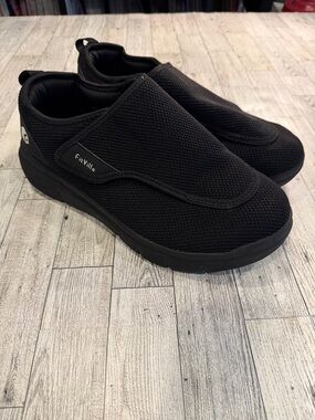 Men's Black Slip-On Comfort Loafers